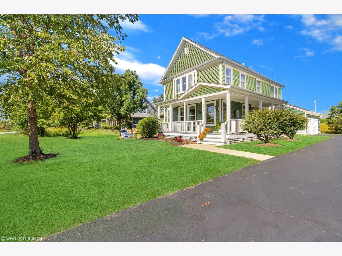 Homes & Condominiums Sold Prairie Crossing Grayslake Illinois, 1202 Prairie