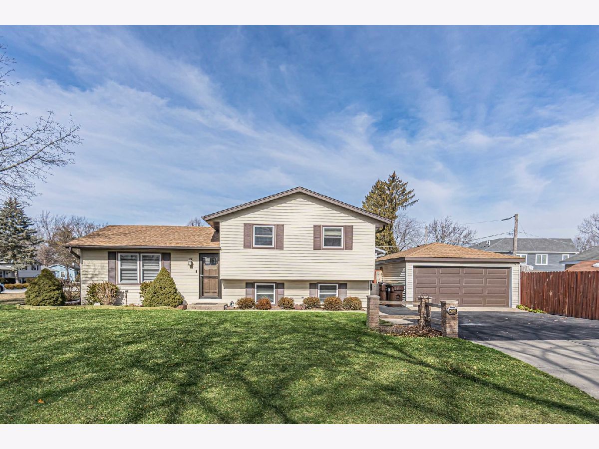 Homes Sold Horatio Gardens Prairie View Illinois, 20511 Eugene