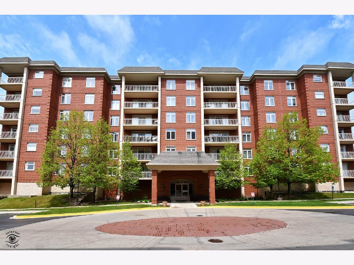 Condos & Townhomes & Homes Sold Woodlands Of Morton Grove Morton Grove Illinois, 8400 Callie