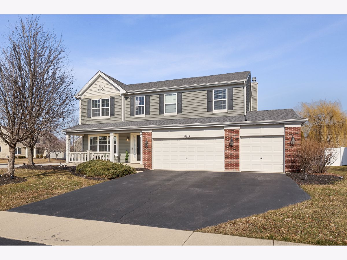 Homes Rented Liberty Grove Plainfield Illinois, 14615 Colonial