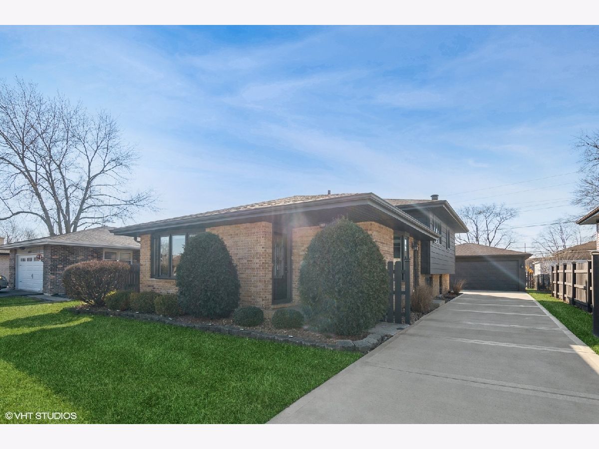 Homes Sold Crestview Gardens Crestwood Illinois, 5241 138th