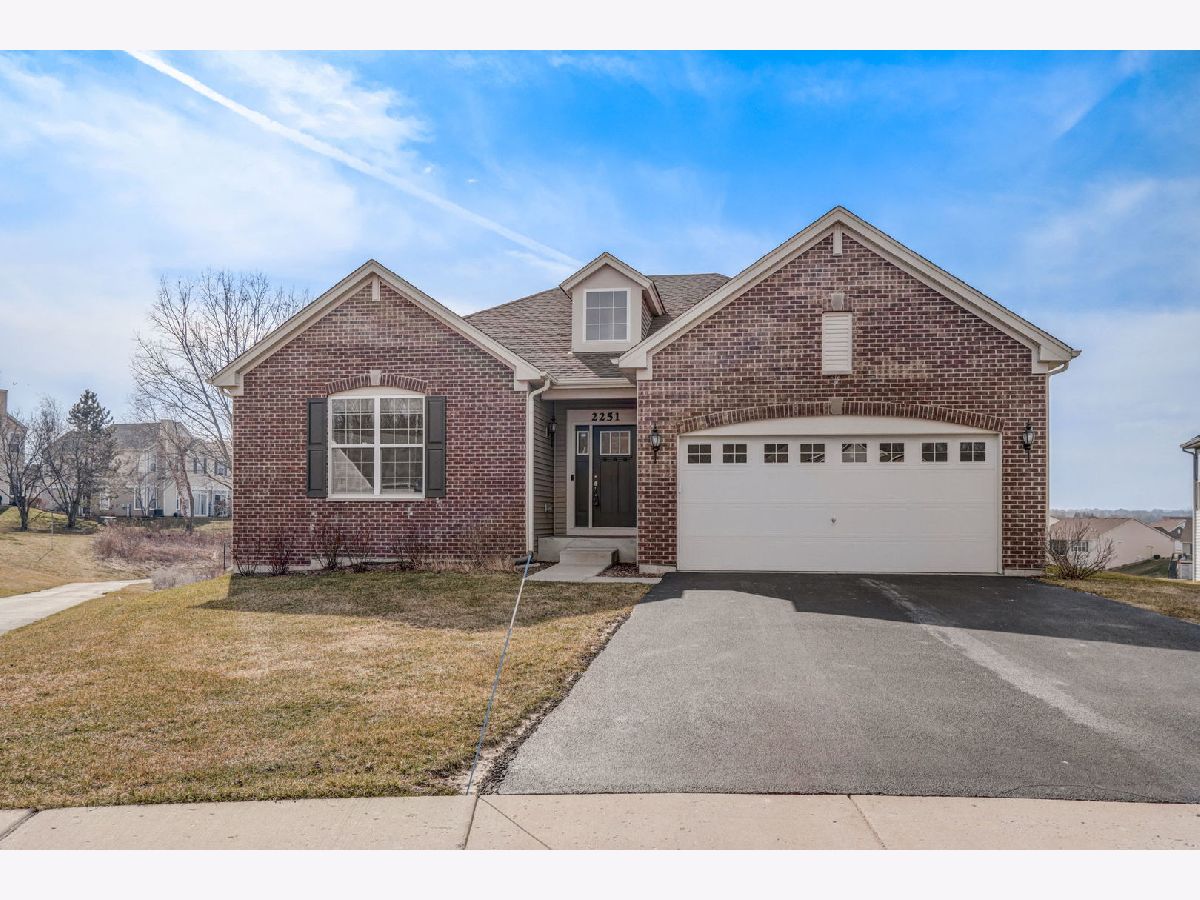 Homes & Condos & Townhomes Sold Andare At Glenloch Algonquin Illinois, 2251 Indigo