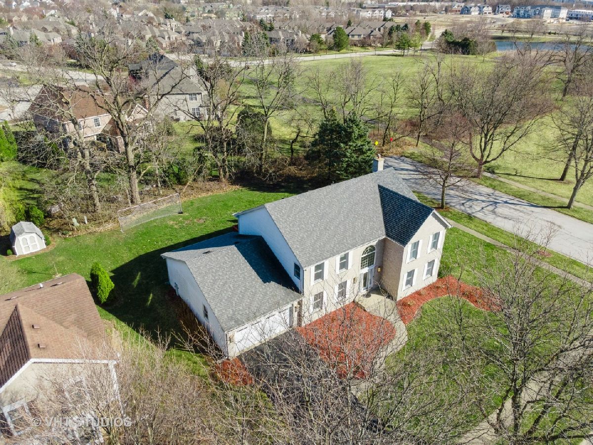 Homes Sold Charlemagne St Charles Illinois, 3614 Charlemagne
