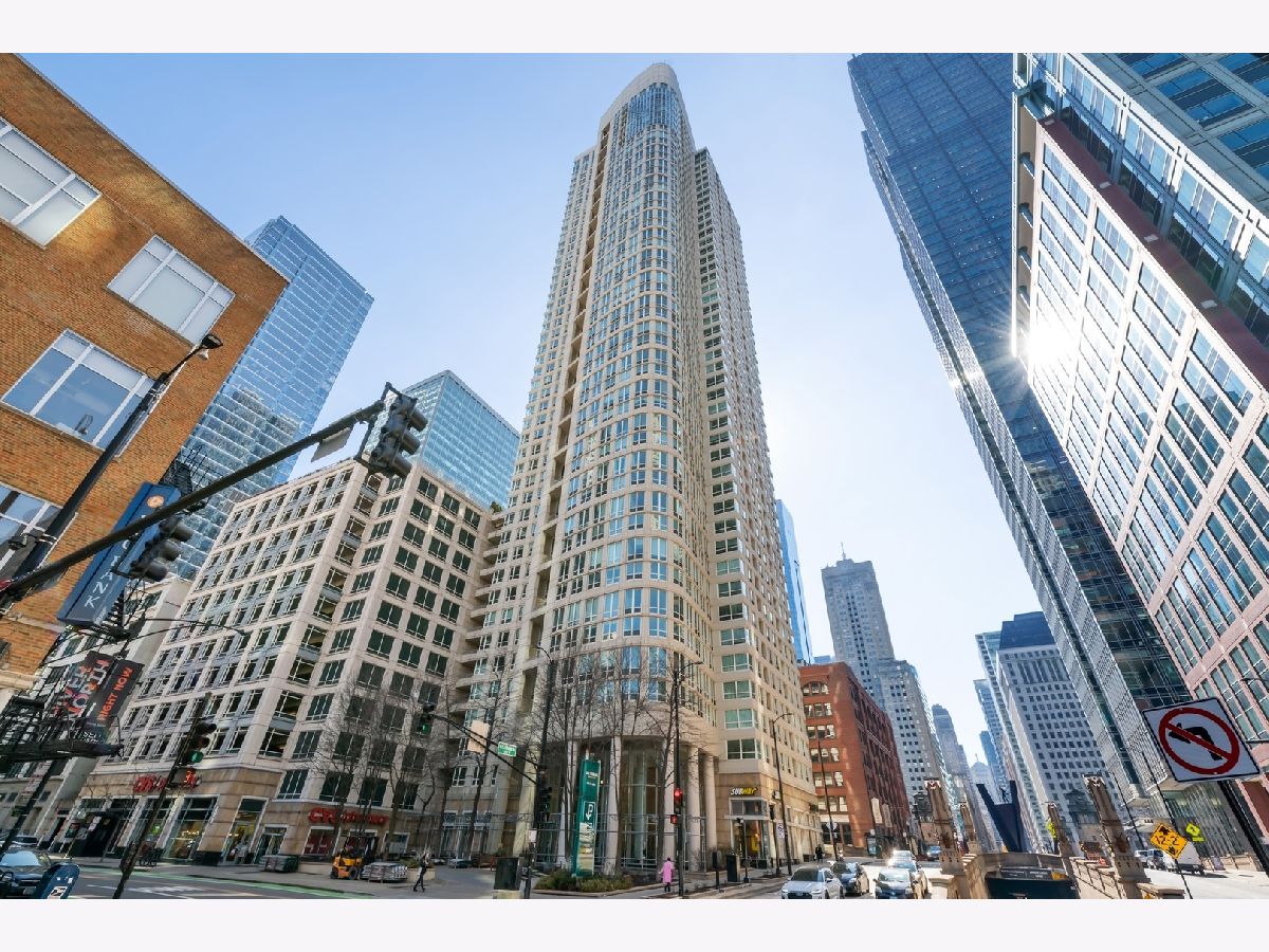 Condominiums Sold The Sterling Chicago Illinois, 345 La Salle