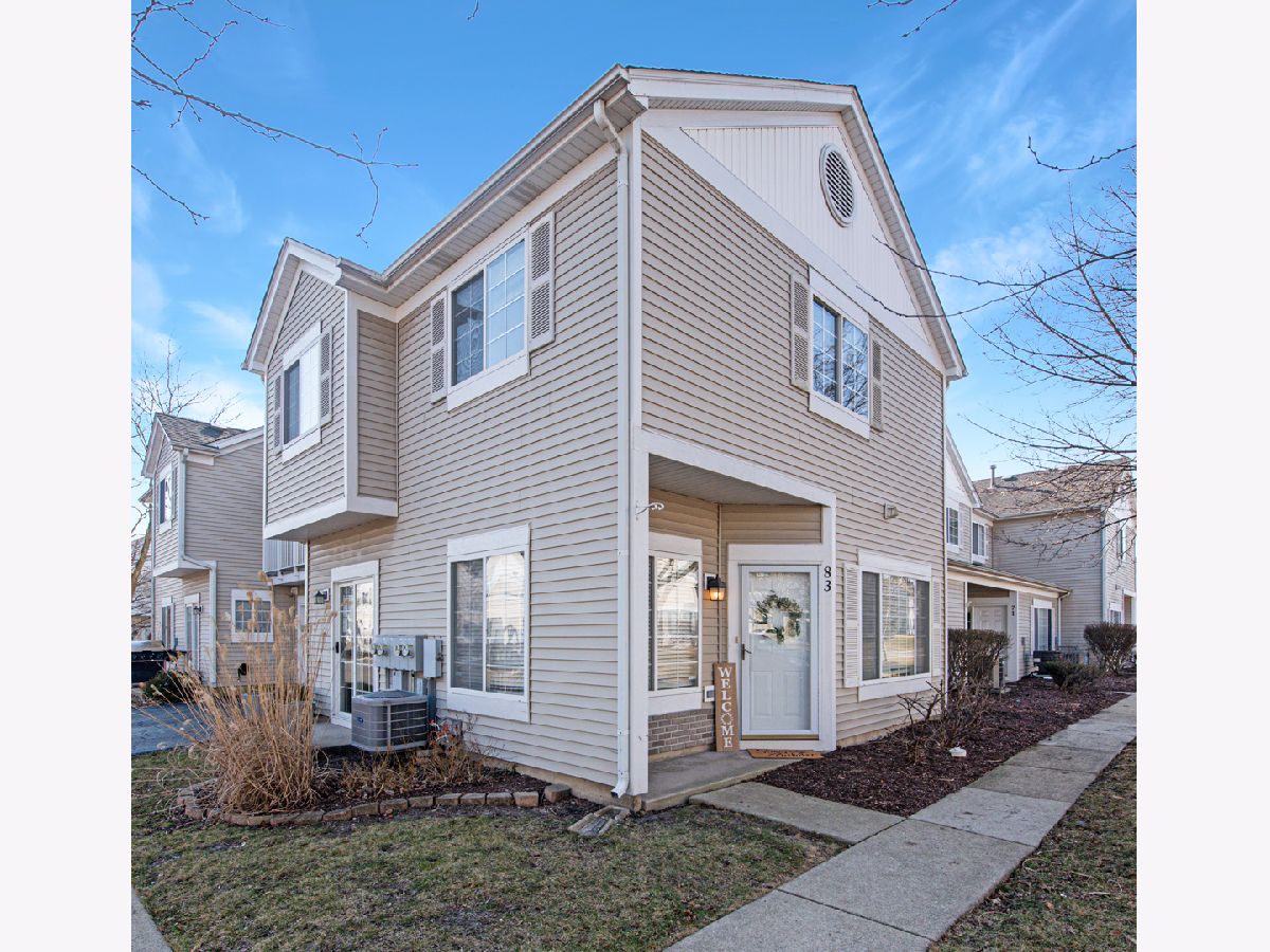 Townhomes & Condos Sold Heather Glen Aurora Illinois, 83 Heather Glen