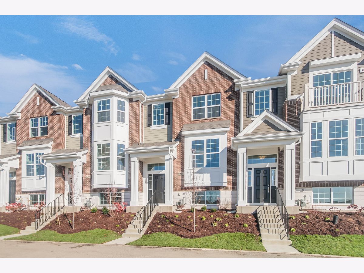 Condos & Townhomes Sold Metro East Orland Park Illinois, 9256 Harlowe