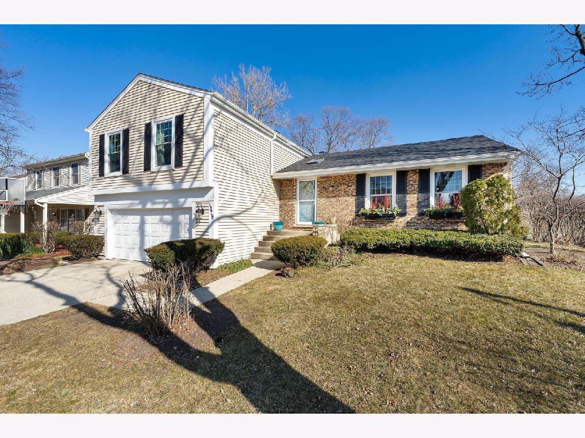 Homes Sold Strathmore Grove Buffalo Grove Illinois, 1379 Logsdon