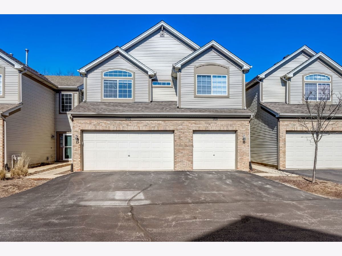 Townhomes & Condos & Homes Sold Woodlands At Oakhurst North Aurora Illinois, 986 Park Hill