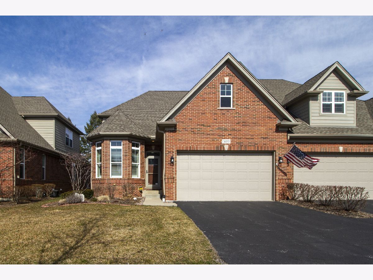 Condos & Townhomes Sold The Villas At Trafford Place Naperville Illinois, 1639 Castle Lawn