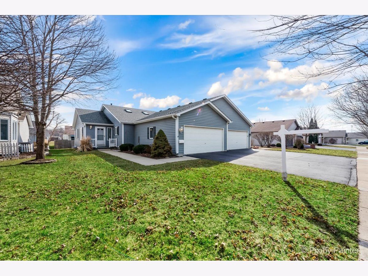 Condos & Townhomes Sold Silver Trail North Aurora Illinois, 19 Walnut