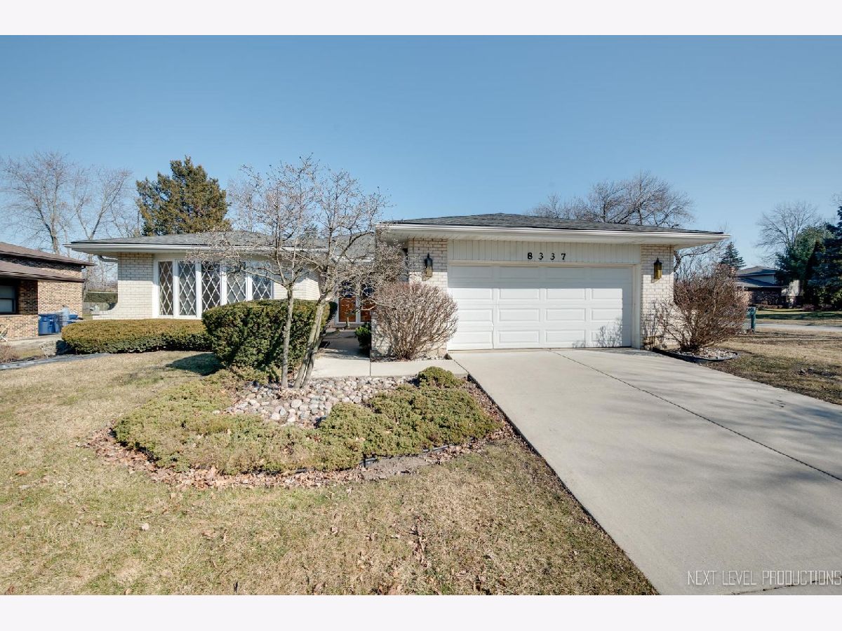 Homes Sold Farmingdale Village Darien Illinois, 8337 Grandview