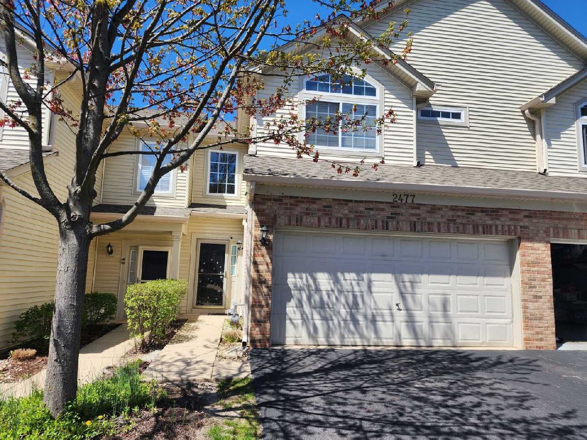 Townhomes Sold Abington Trace Aurora Illinois, 2477 Jamestown
