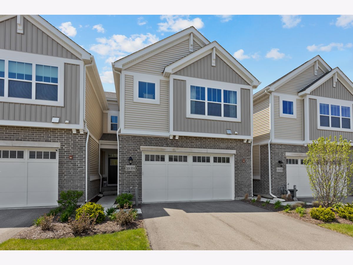 Condos & Townhomes Rented Lexington Trace Warrenville Illinois, 3S514 Barkley