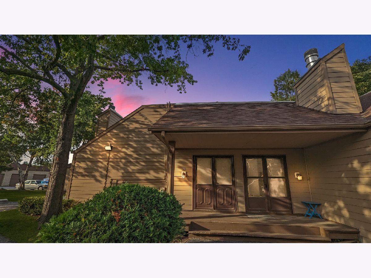 Condos & Townhomes Sold Strawberry Condos North Chicago Illinois, 3357 Beacon