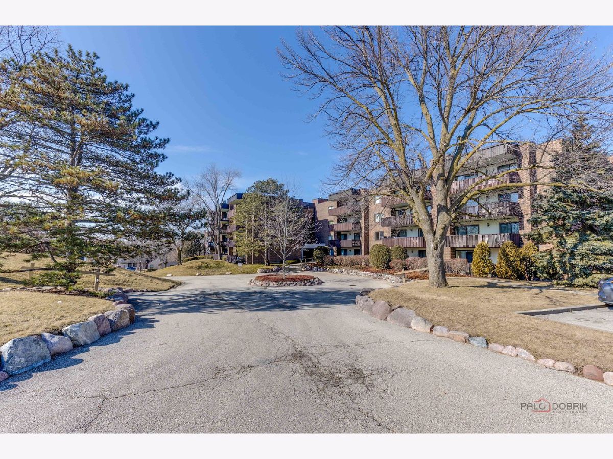 Heather Ridge Gurnee IL, Townhomes & Condos & Homes For Sale & For Rent