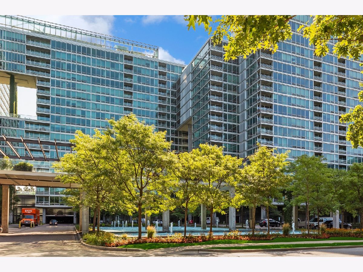 Condominiums Sold Optima Old Orchard Woods Skokie Illinois, 9655 Woods