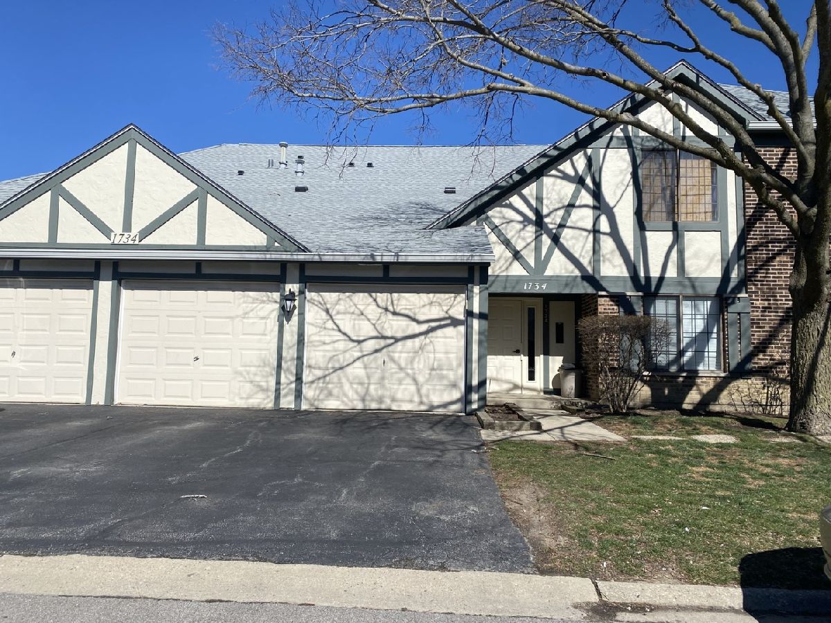 Townhomes & Condos Sold Hidden Creek Palatine Illinois, 1734 Emerald Bay