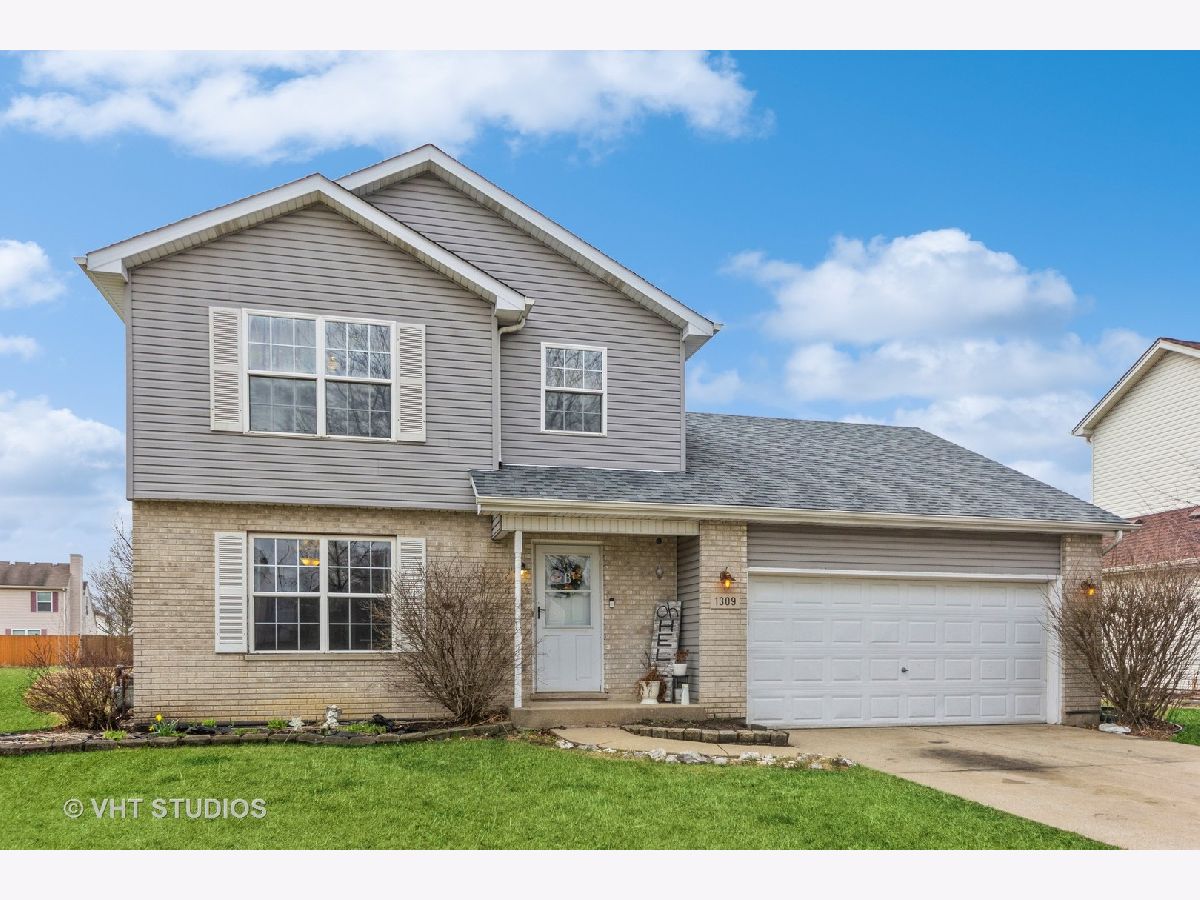 Homes Sold Riverbrook Estates Plainfield Illinois, 1309 Green Trails