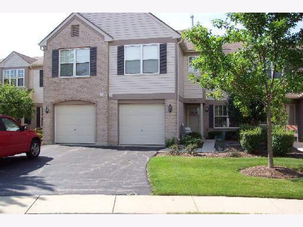 Townhomes & Condos Rented Briar Pointe Schaumburg Illinois, 1943 Heron