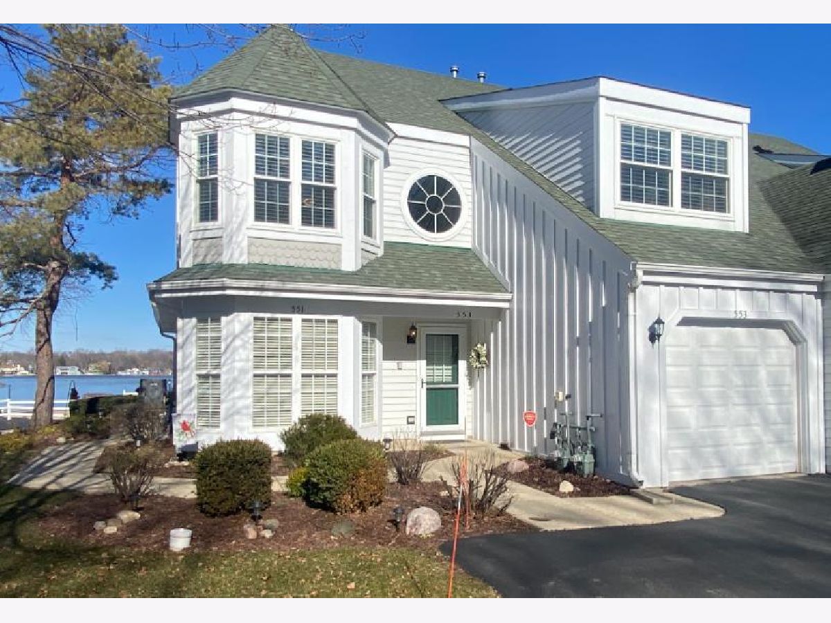 Townhomes & Condos & Homes Sold Lakepointe Wauconda Illinois, 553 Marina