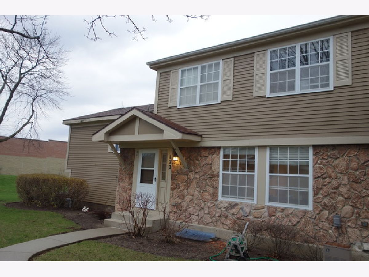 Townhomes & Condos Rented Westwood Vernon Hills Illinois, 122 Brookwood