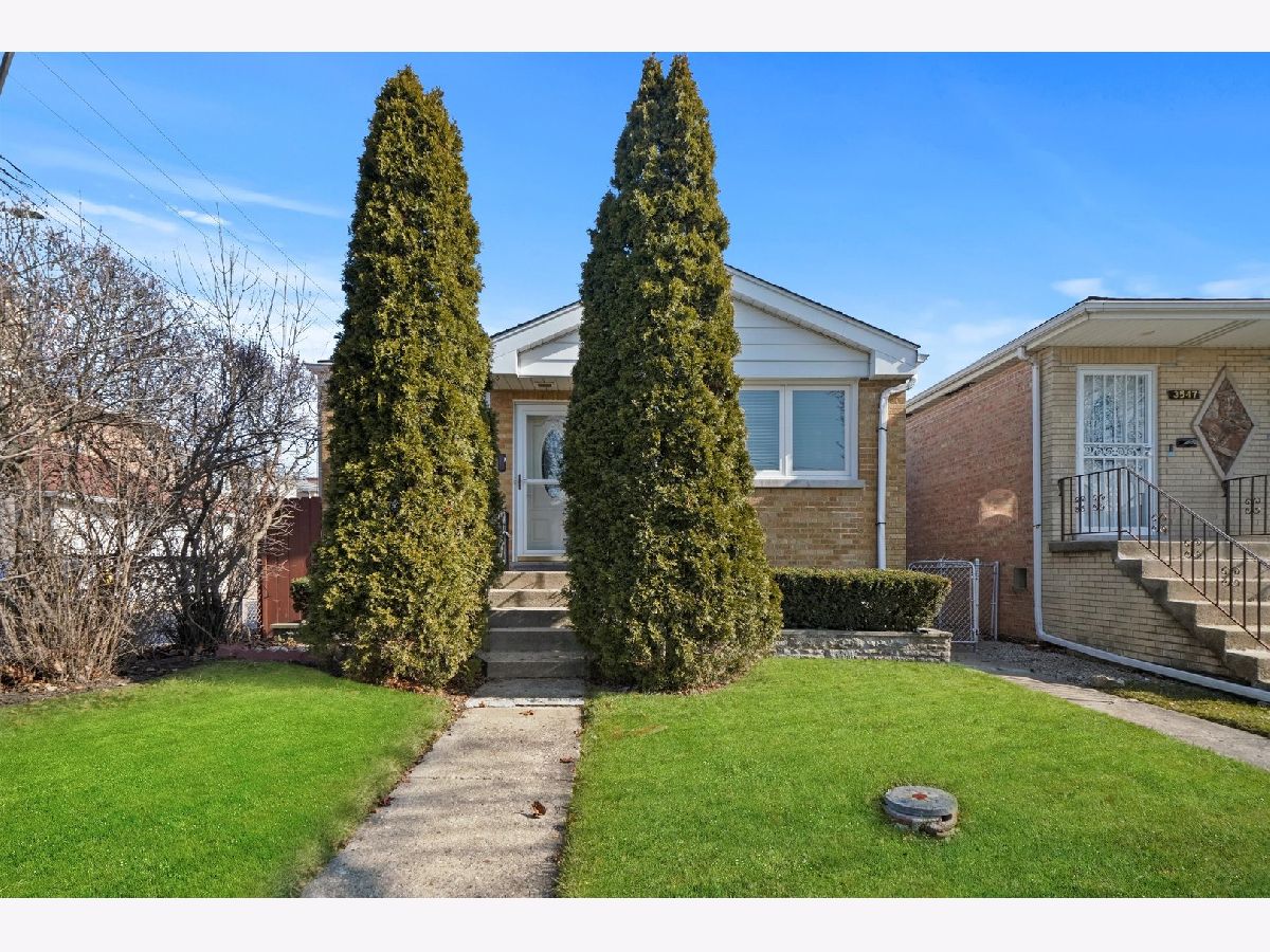 Homes & Condominiums Sold Belmont Heights Chicago Illinois, 3551 Overhill