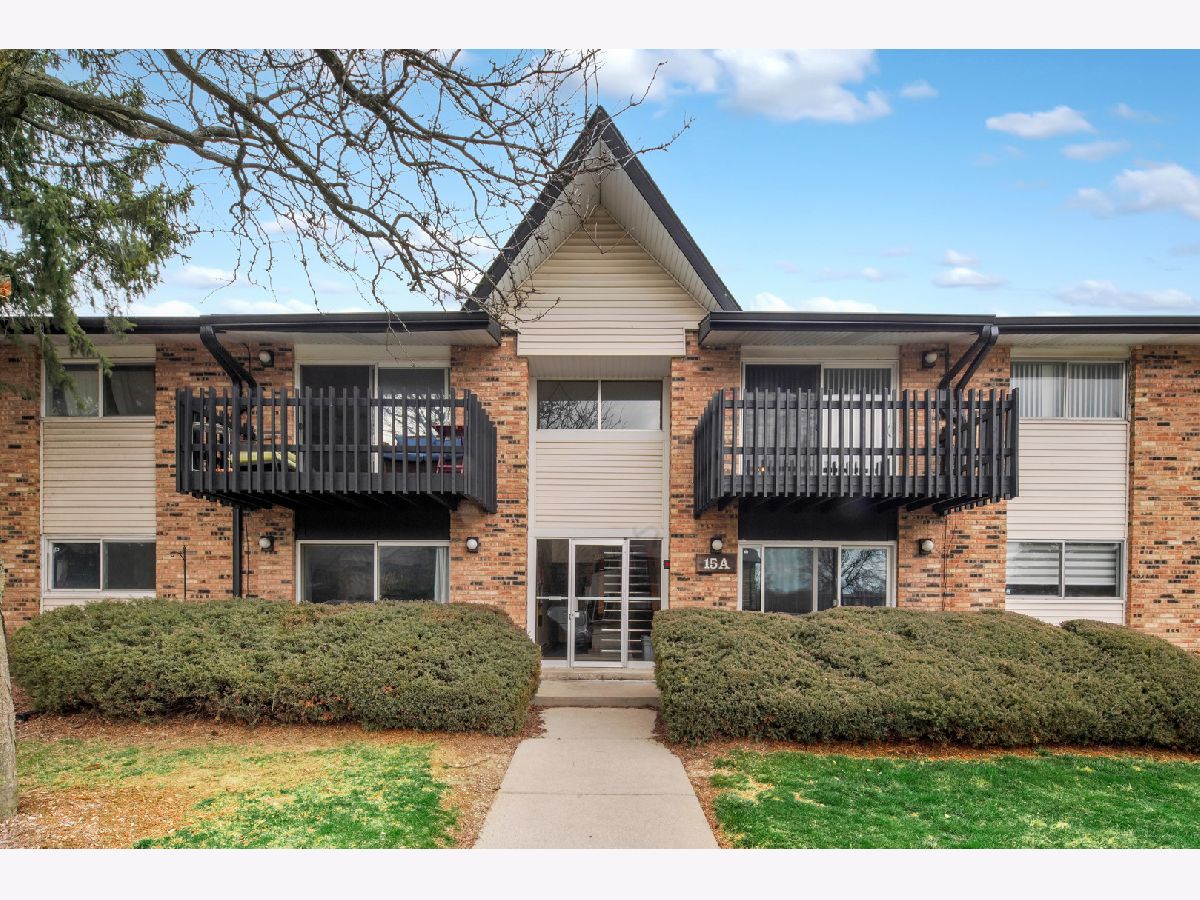 Condominiums Sold Hinsdale Point Willowbrook Illinois, 15A Kingery Quarter