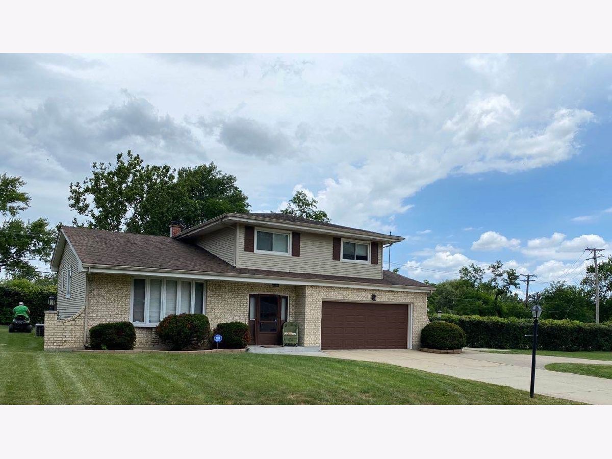 Homes & Condominiums Rented Nordic Park Itasca Illinois, 21W060 Eagle