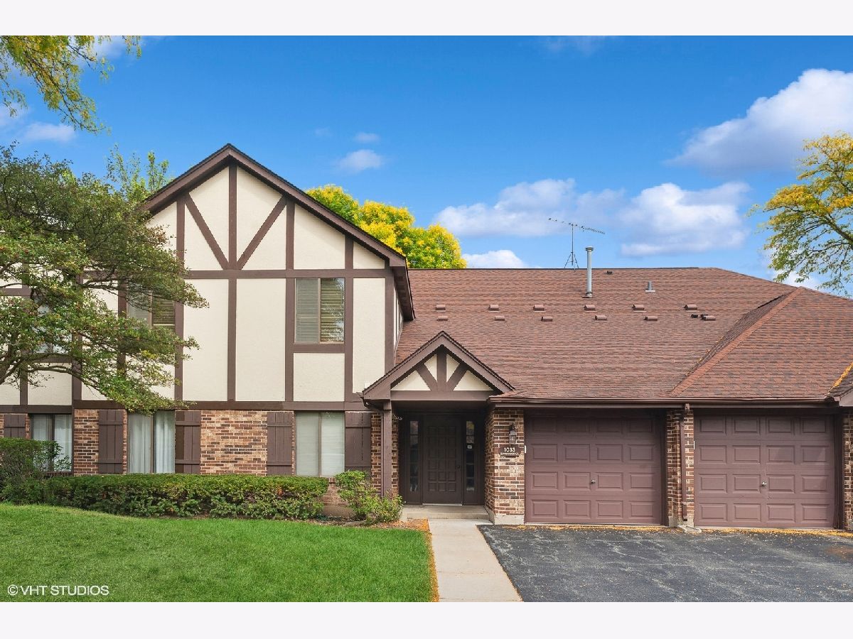 Condominiums Sold Lake Of The Winds Wheeling Illinois, 1033 Harbour