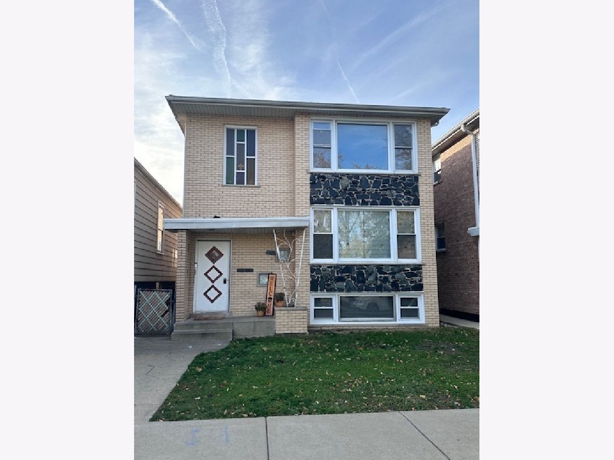 Rented Chicago Illinois, 4536 Springfield