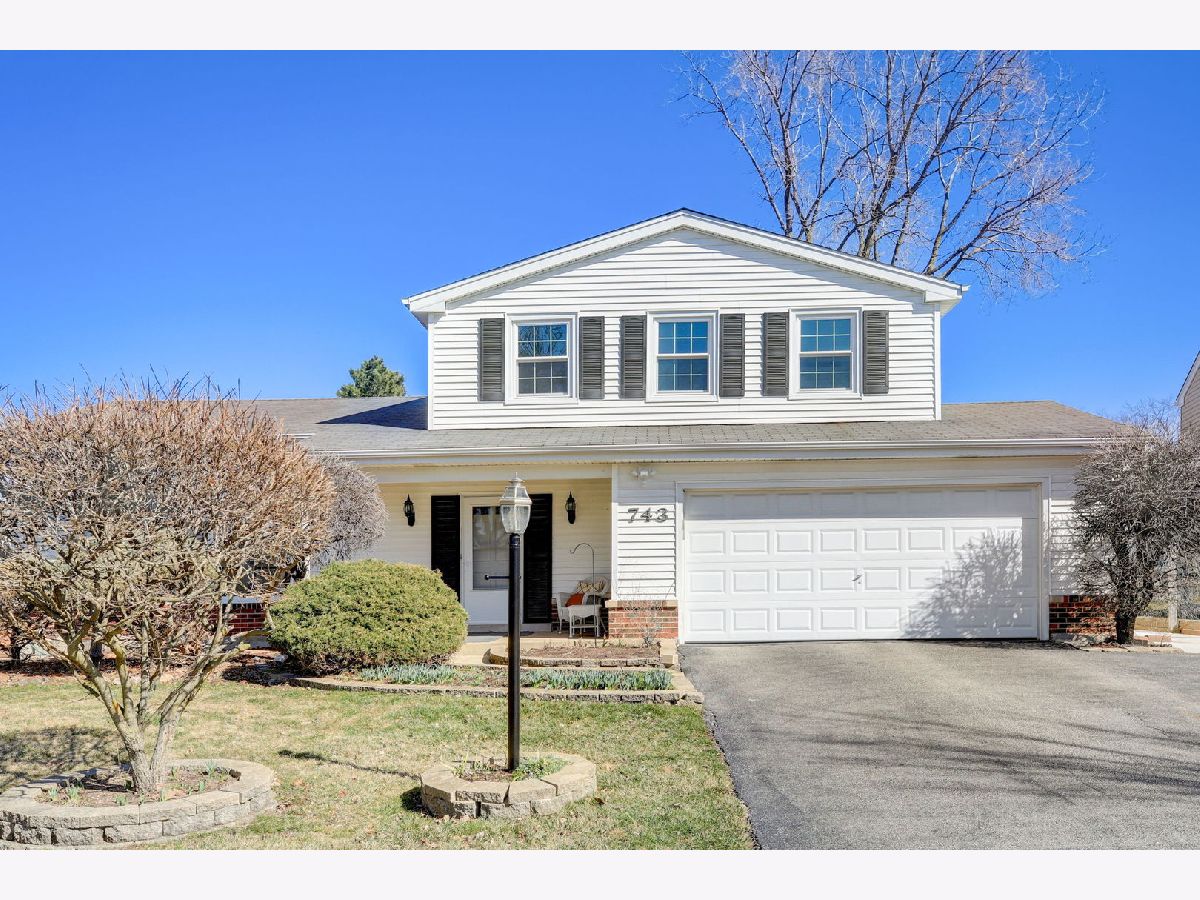 Homes Sold Oakwood Westmont Illinois, 743 Quebec