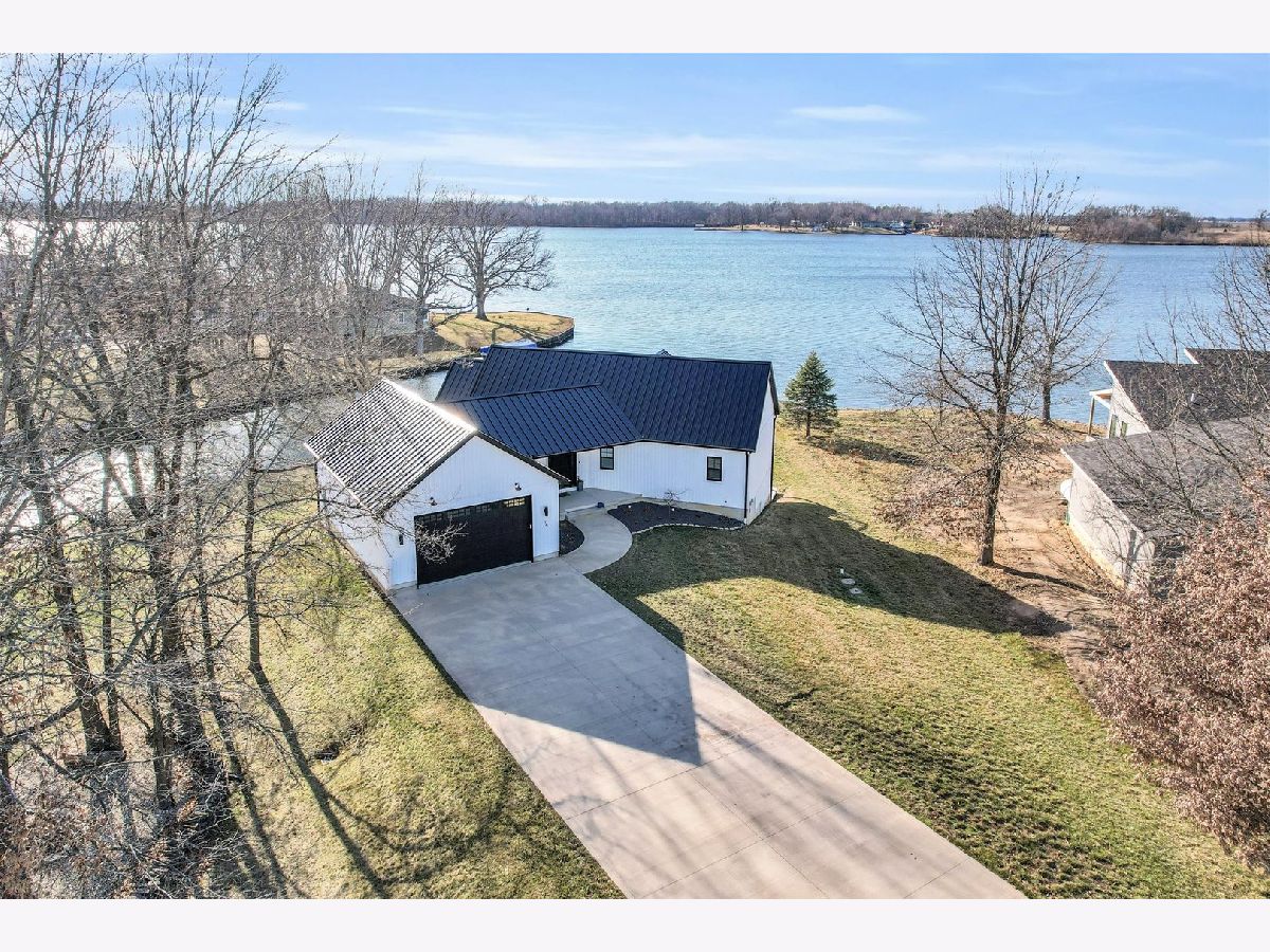  Sold Neoga Illinois, 15 Oak Pointe