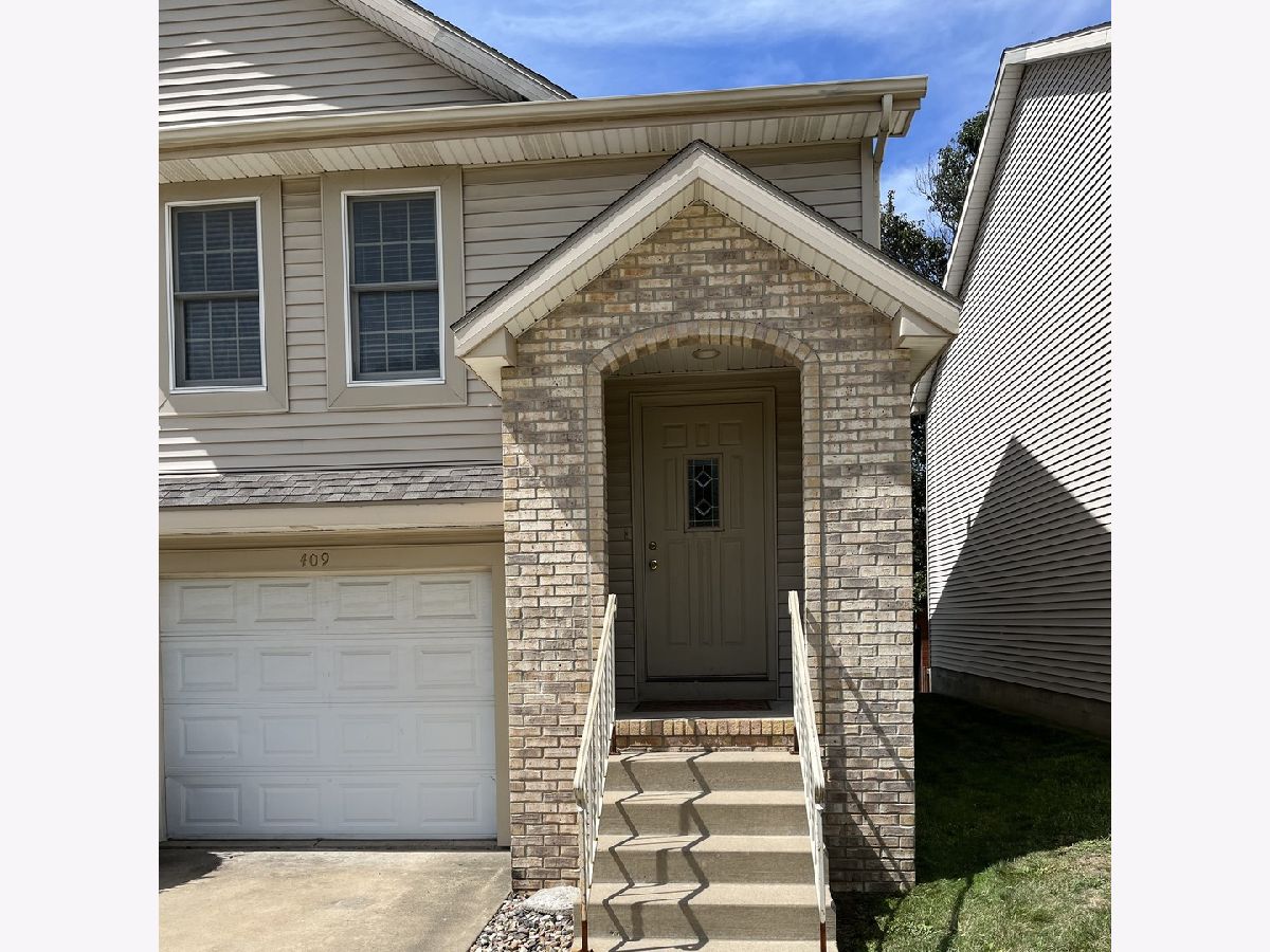 Homes & Condos & Townhomes Sold Park Place Normal Illinois, 409 Park Creek