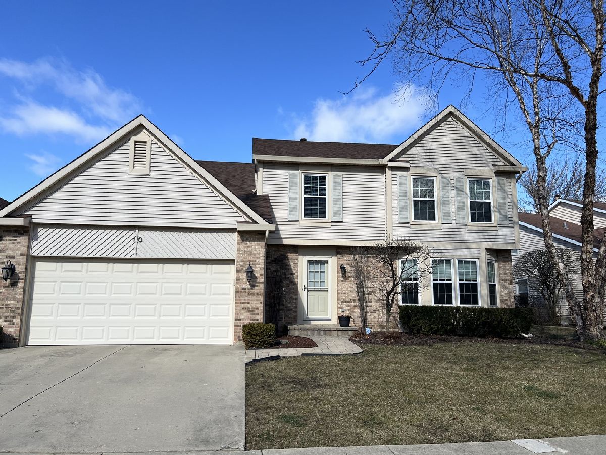Homes Sold Astor Place Buffalo Grove Illinois, 10 Canterbury