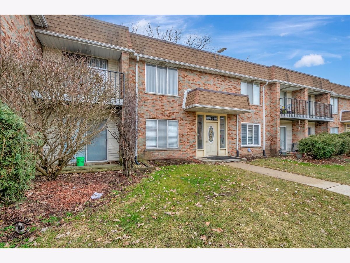 Condominiums Sold Sandra Oaks University Park Illinois, 822 Sandra