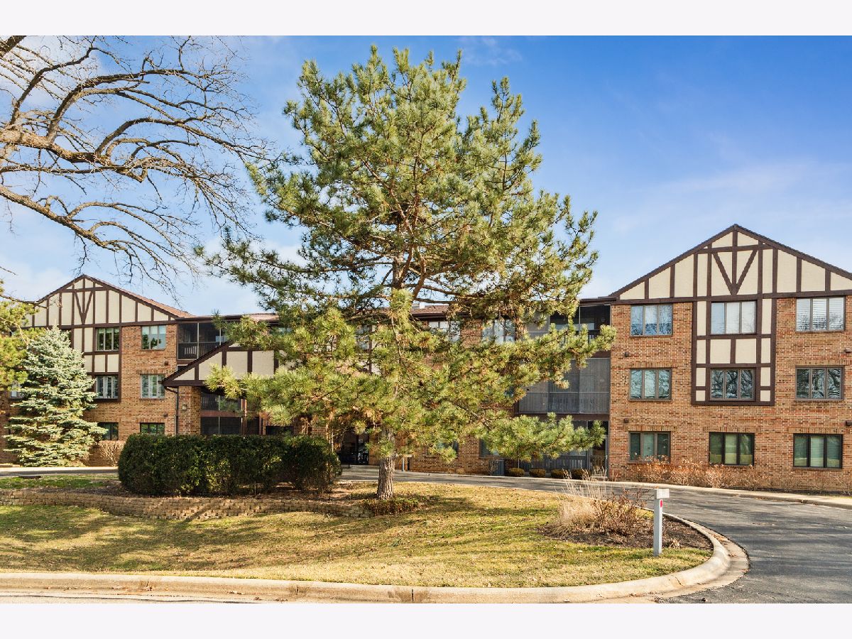 Oak Hills Palos Heights IL, Condos & Townhomes For Sale & For Rent