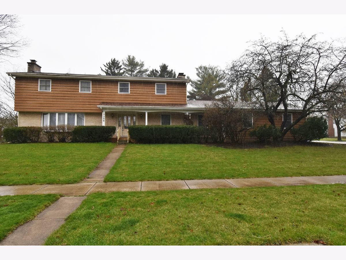 Homes Sold Sans Souci Aurora Illinois, 2280 Tanglewood
