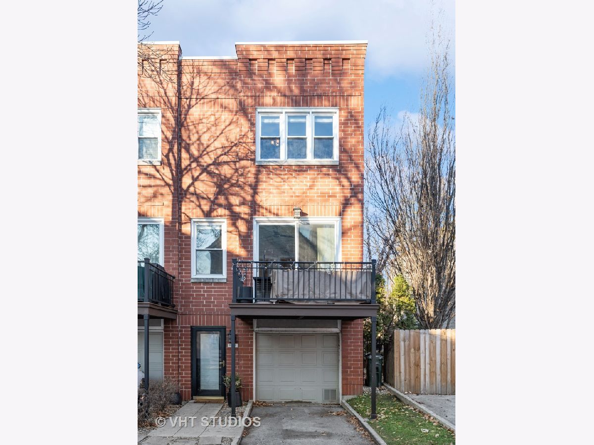 Townhomes & Condos & Homes Sold Landmark Village Chicago Illinois, 1829 Oakdale