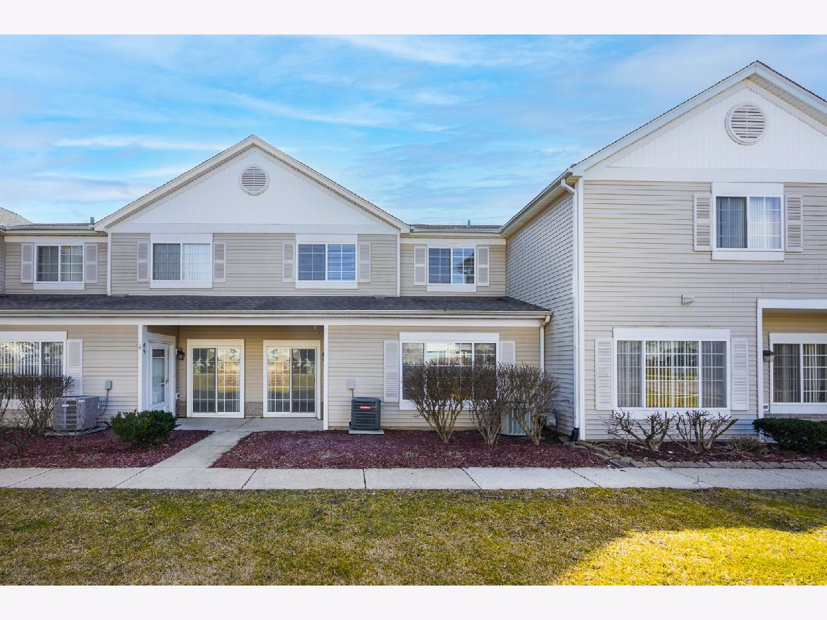 Townhomes & Condos Sold Heather Glen Aurora Illinois, 71 Heather Glen