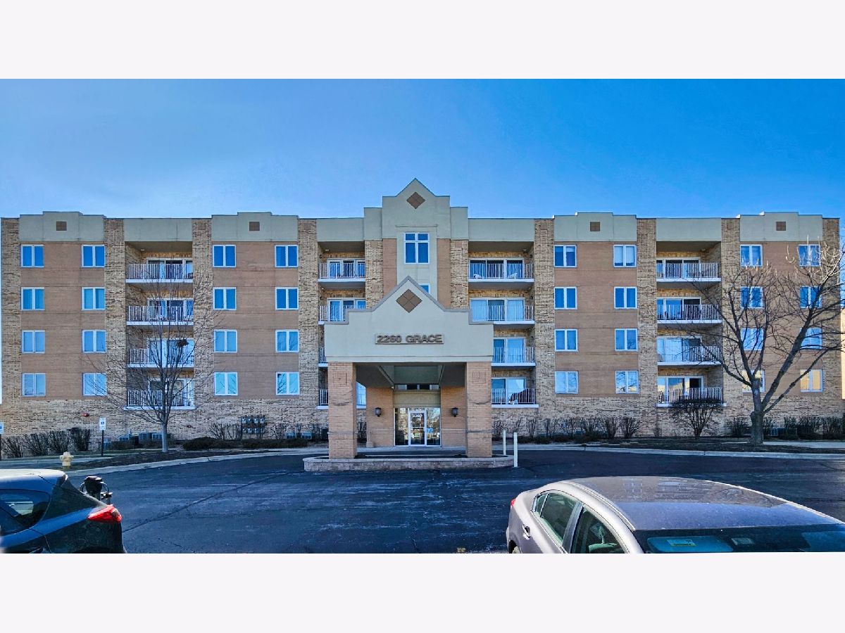 Condominiums & Homes Sold Liberty Square Lombard Illinois, 2260 Grace