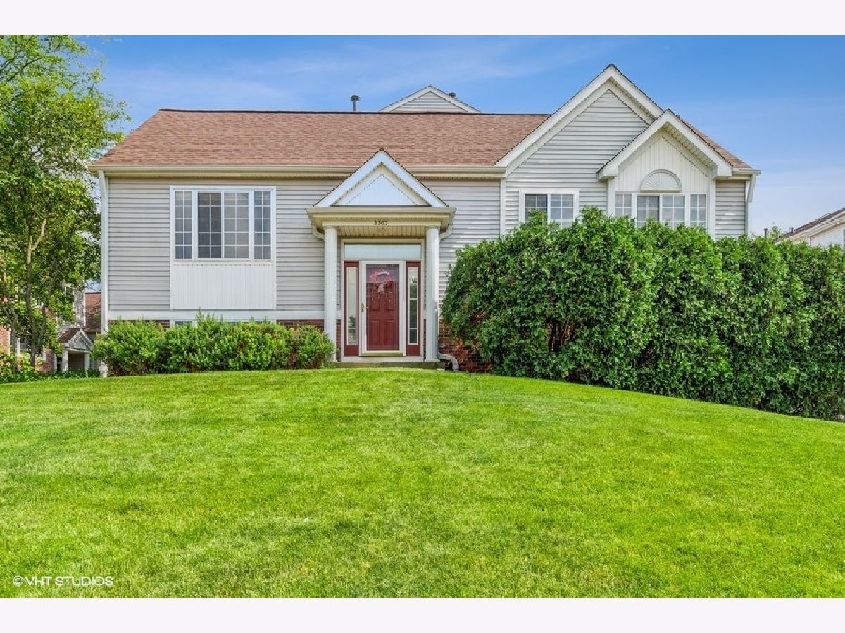 Townhomes & Condos & Homes Rented Dawson Mill Algonquin Illinois, 2303 Dawson