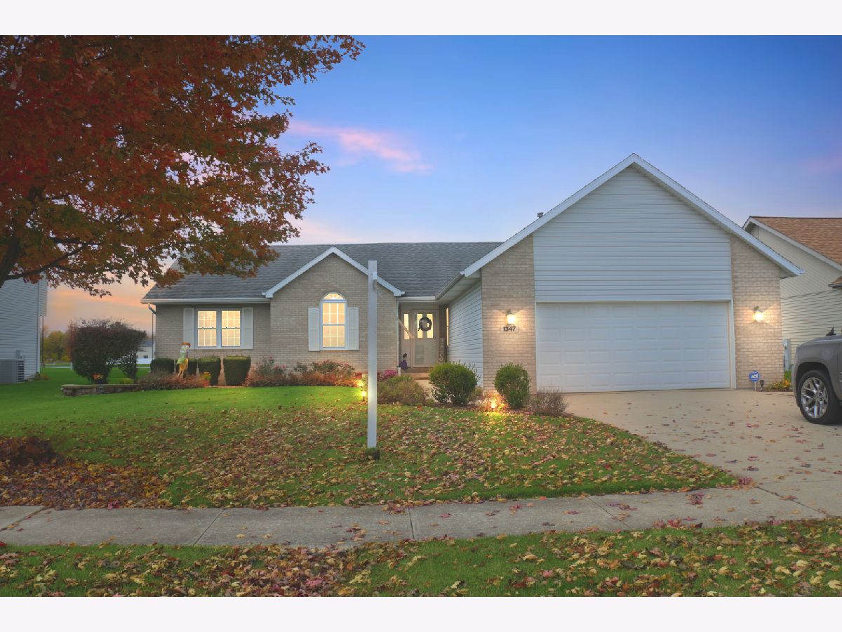 Homes Sold Hunters Run Bourbonnais Illinois, 1347 Derby