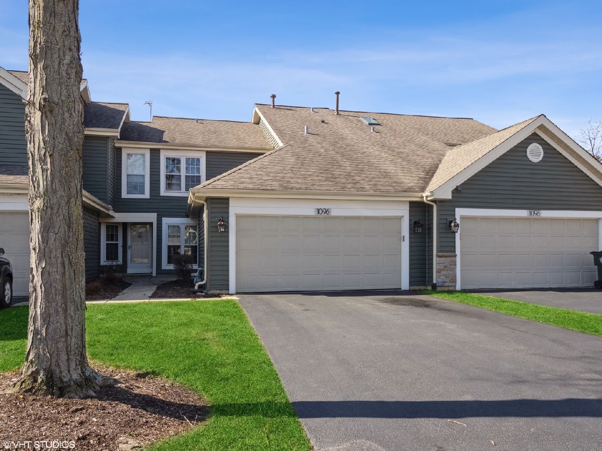 Townhomes & Condos Sold Bennington On The Lake Carol Stream Illinois, 1096 Ridgefield