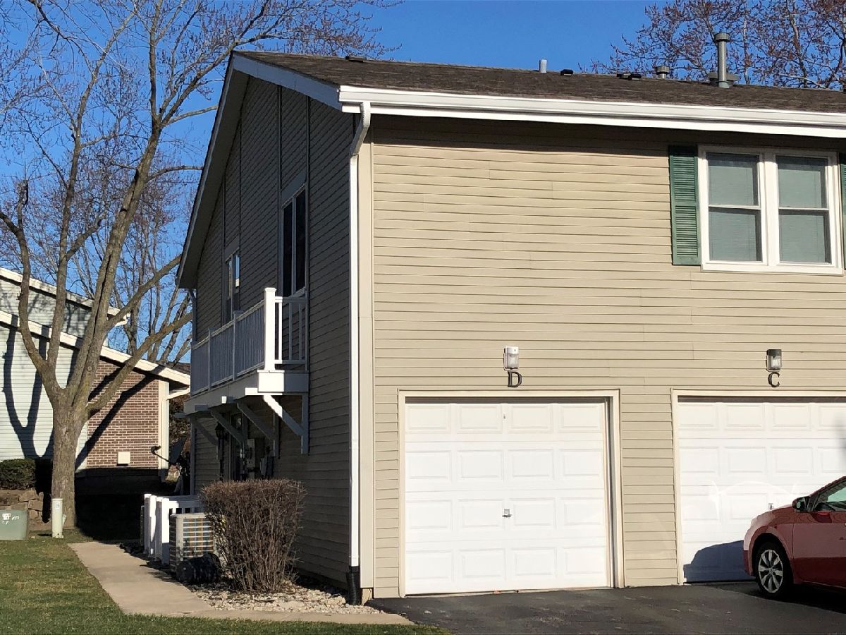 Townhomes & Condos Sold Country Fours Bloomingdale Illinois, 205 College