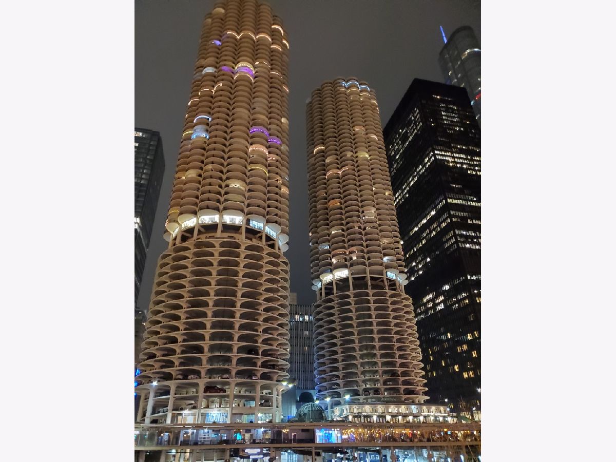 Condominiums Rented Marina Towers Chicago Illinois, 300 State