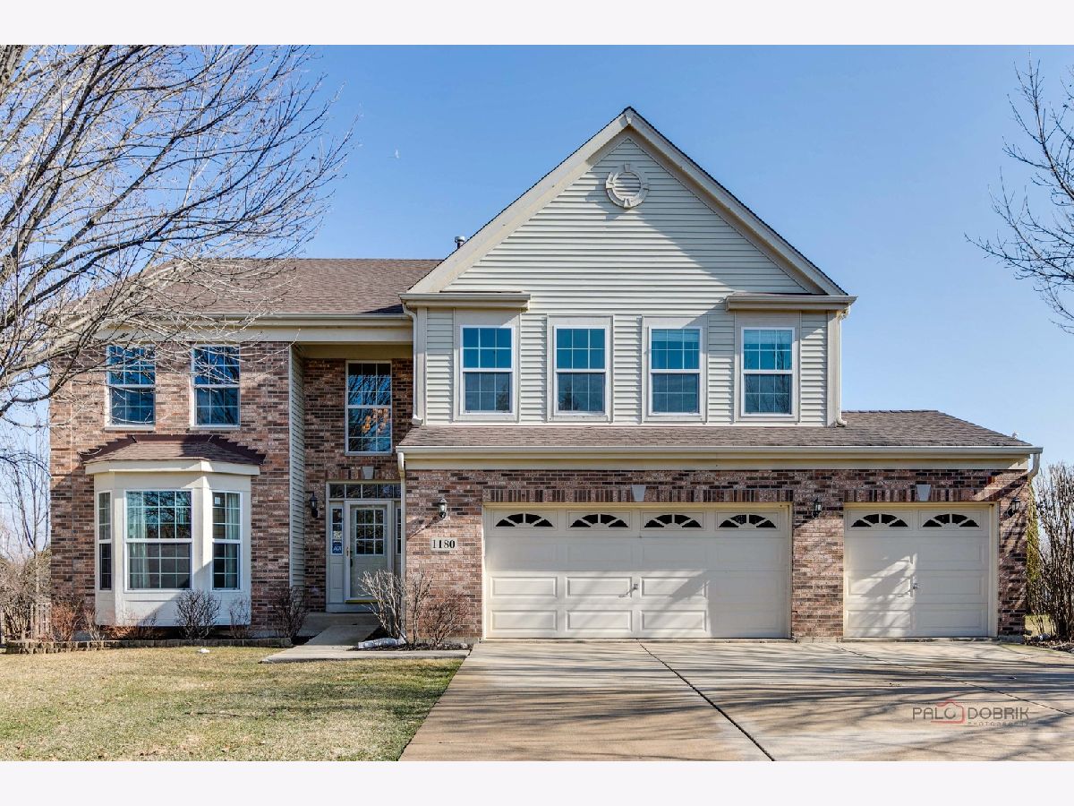 Homes Sold Suncrest Streamwood Illinois, 1180 Bloomfield