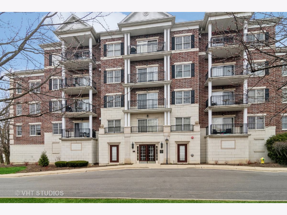 Condominiums Sold Park Avenue Station Clarendon Hills Illinois, 446 Mcdaniels