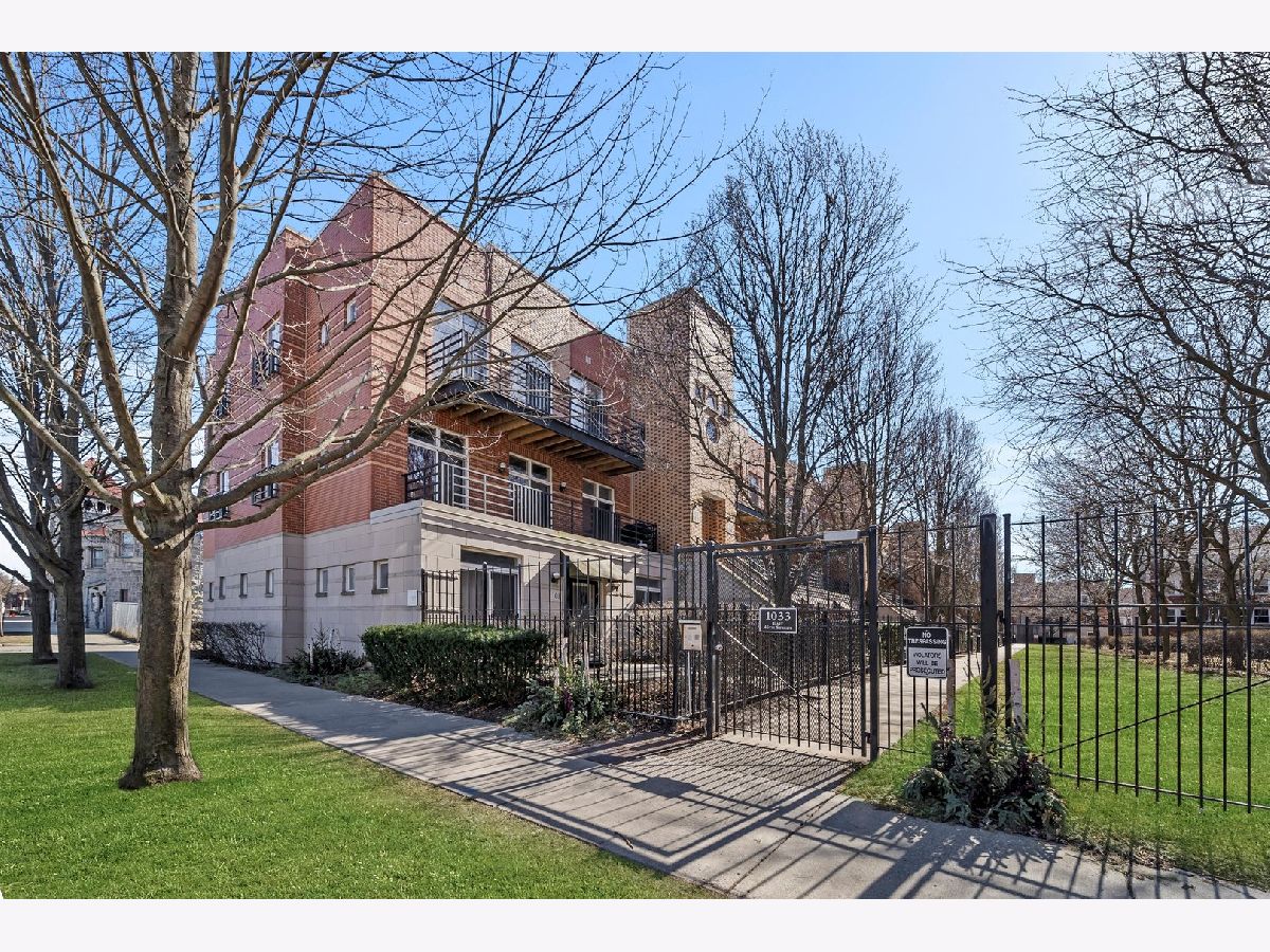 Townhomes & Condos Sold Shakespeare Court Chicago Illinois, 1033 46th