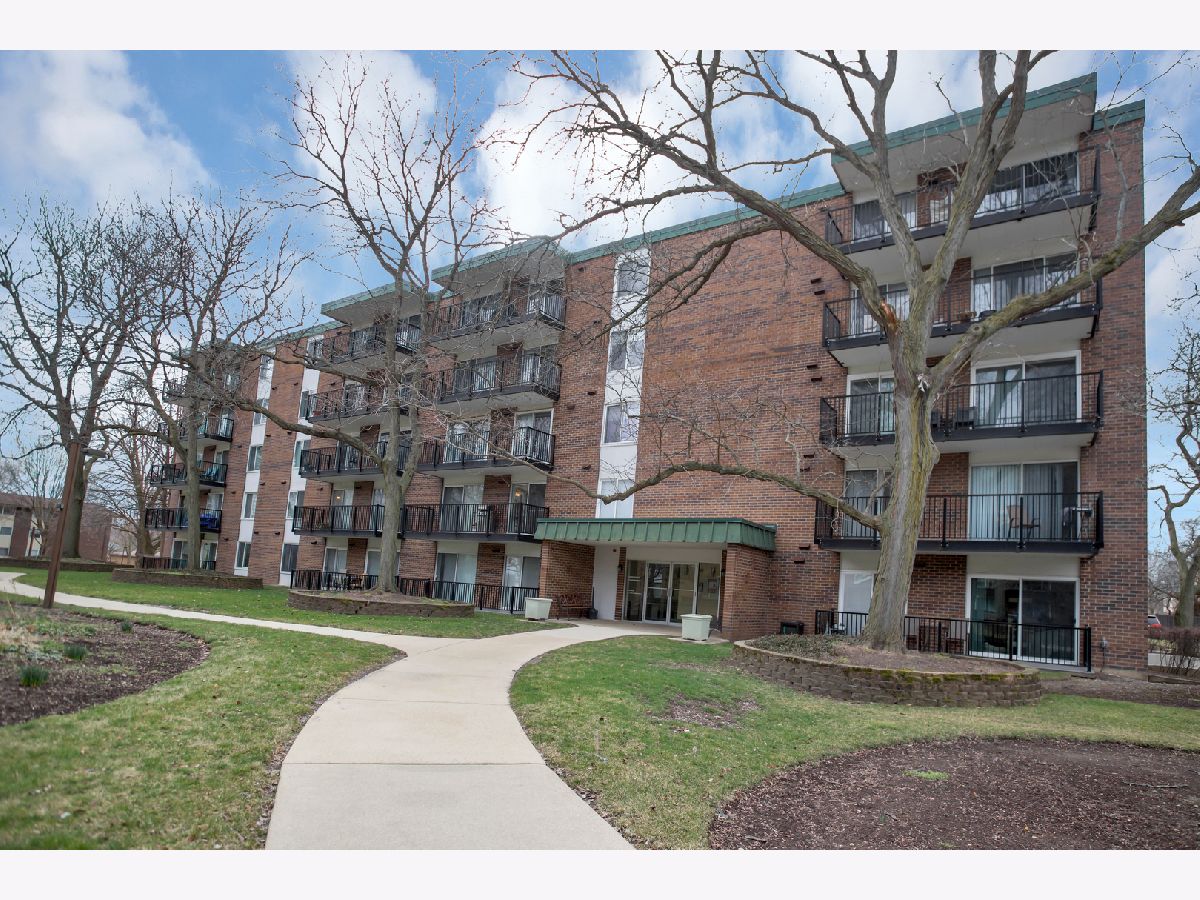 Condos & Townhomes Sold Pebblewood Naperville Illinois, 5S040 Pebblewood
