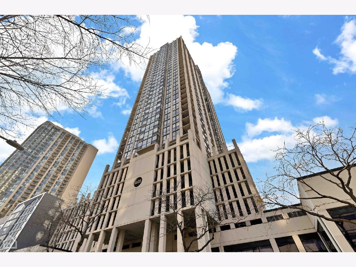 Condominiums Sold Elm At Clark Condos Chicago Illinois, 1122 Clark